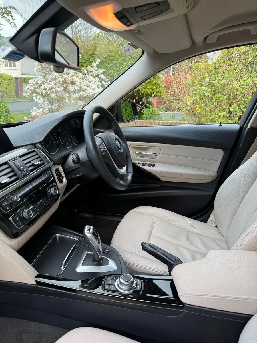BMW 3-Series 2016 - Image 4