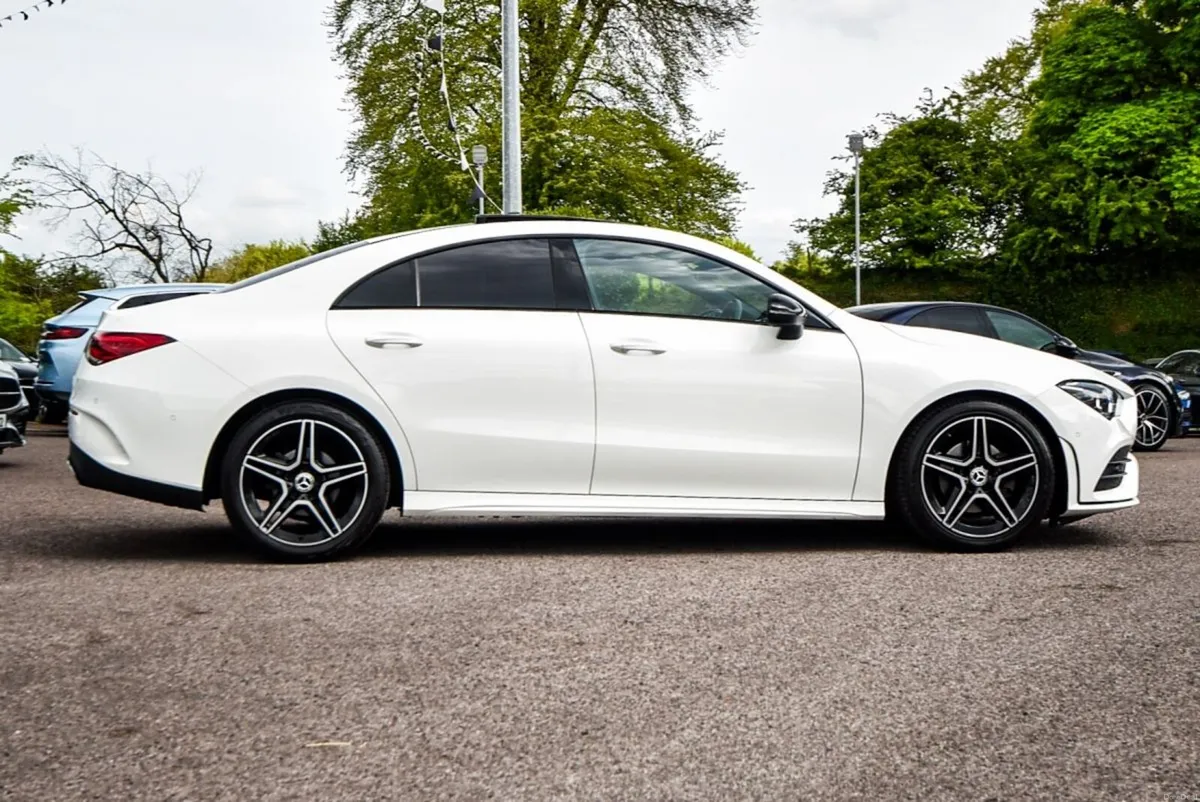 Mercedes-Benz CLA 180d AMG Pan Roof Night Pack - Image 4