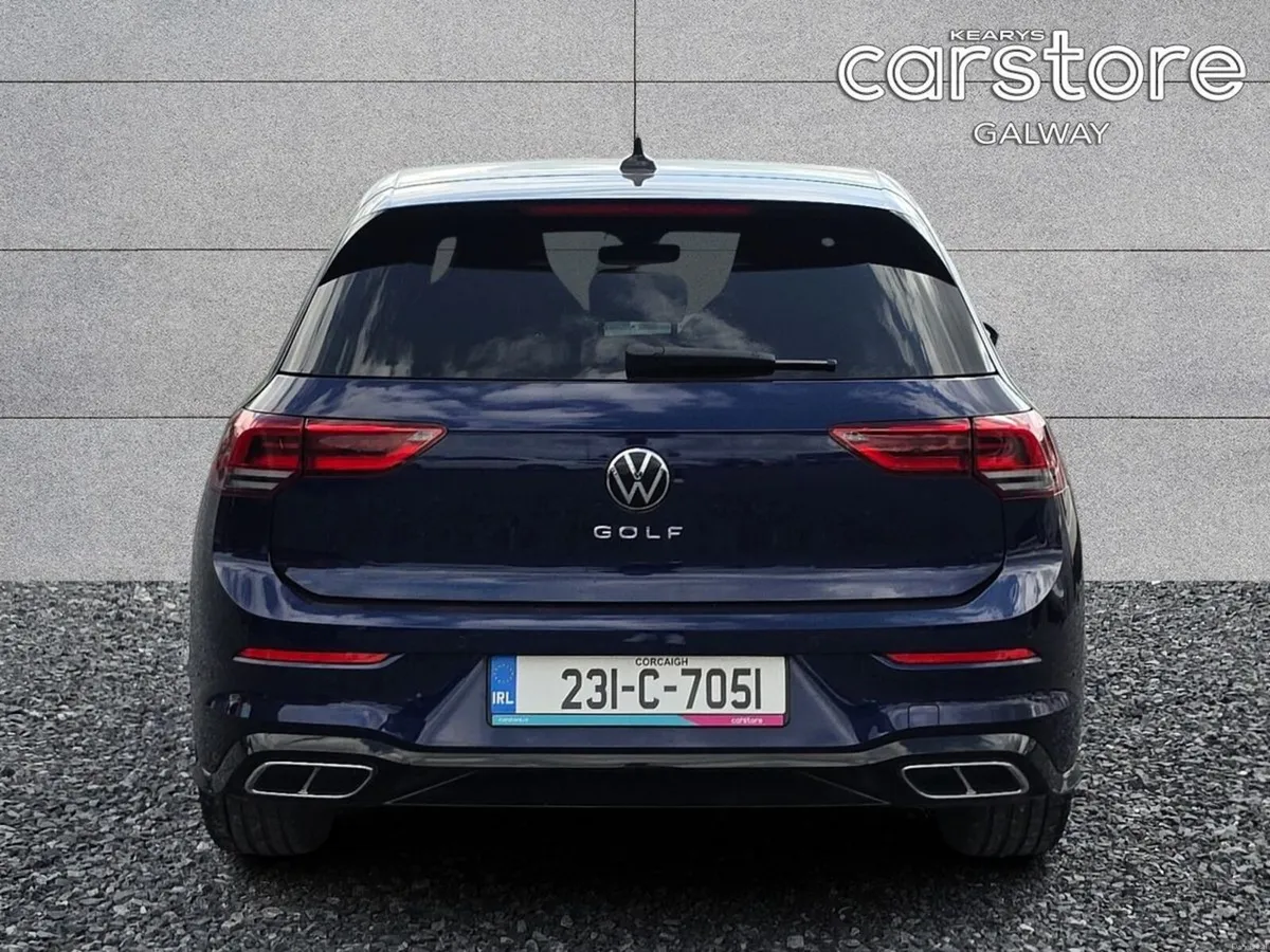 Volkswagen Golf 1.5 TSI 130HP R-Line - Image 4