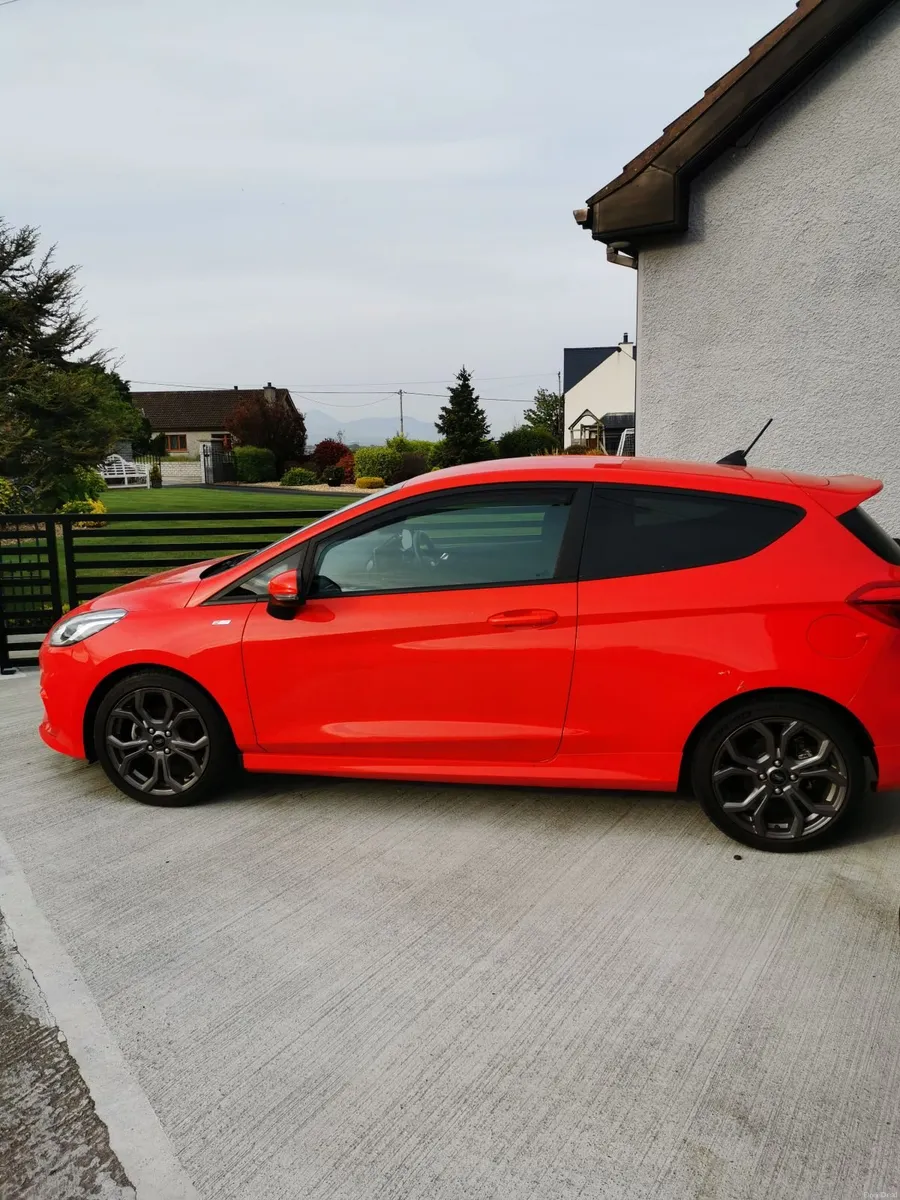 Ford Fiesta 2019 - Image 2