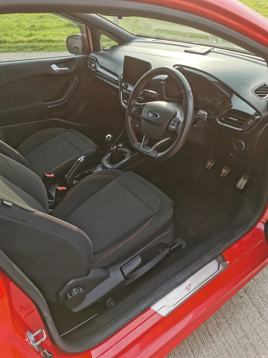 Ford Fiesta 2019 - Image 4