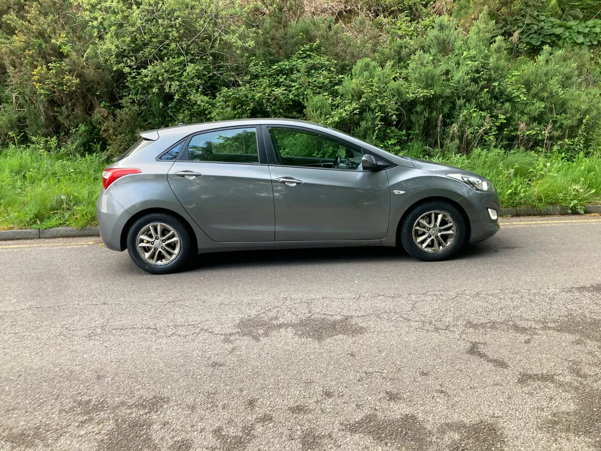 2014 Hyundai i30 1.6 Diesel Deluxe - Image 2