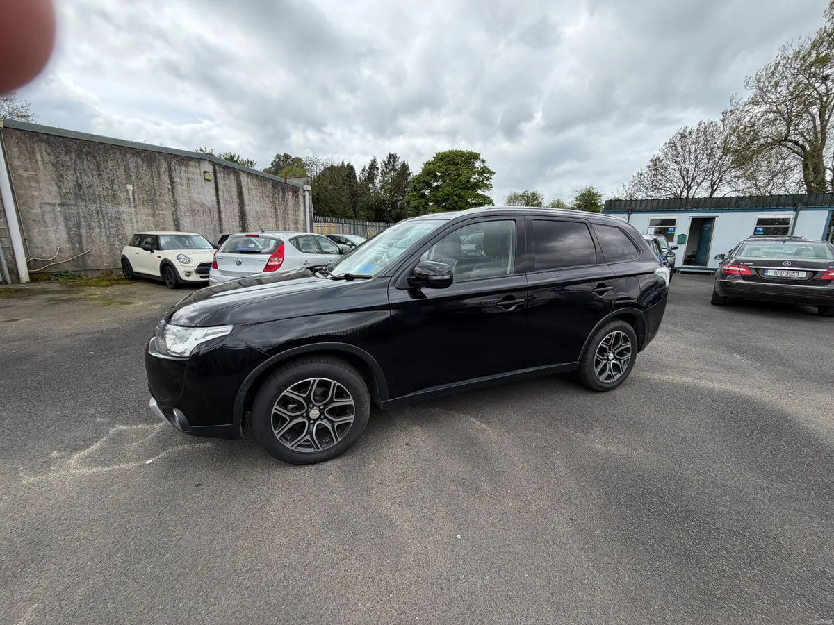 Mitsubishi Outlander 2015, 2.2, 4WD, 7 Seater - Image 4