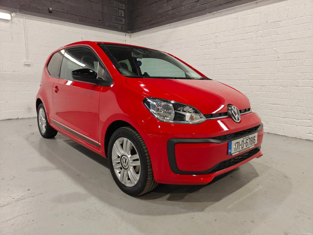 2017 VOLKSWAGEN UP AUTOMATIC BEATS BY DRE - Image 1