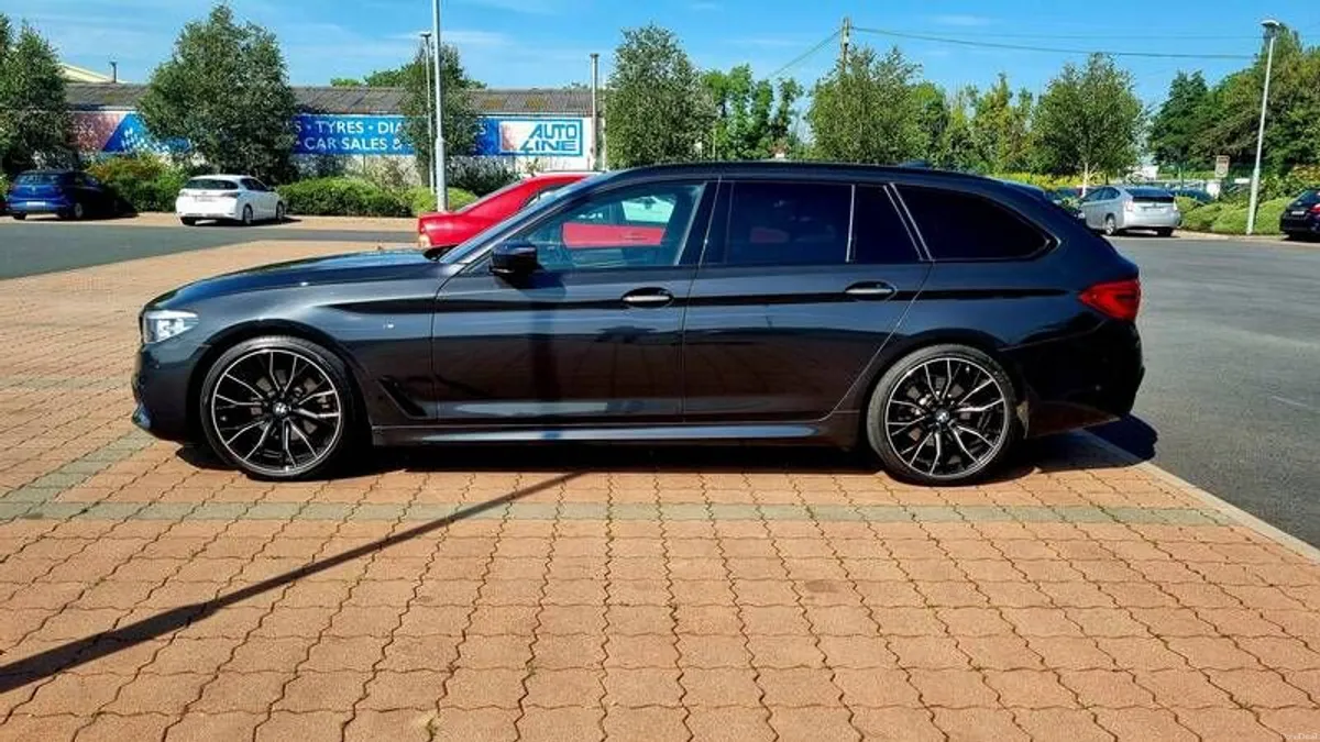 2018 Bmw 5-series G31 - Image 2