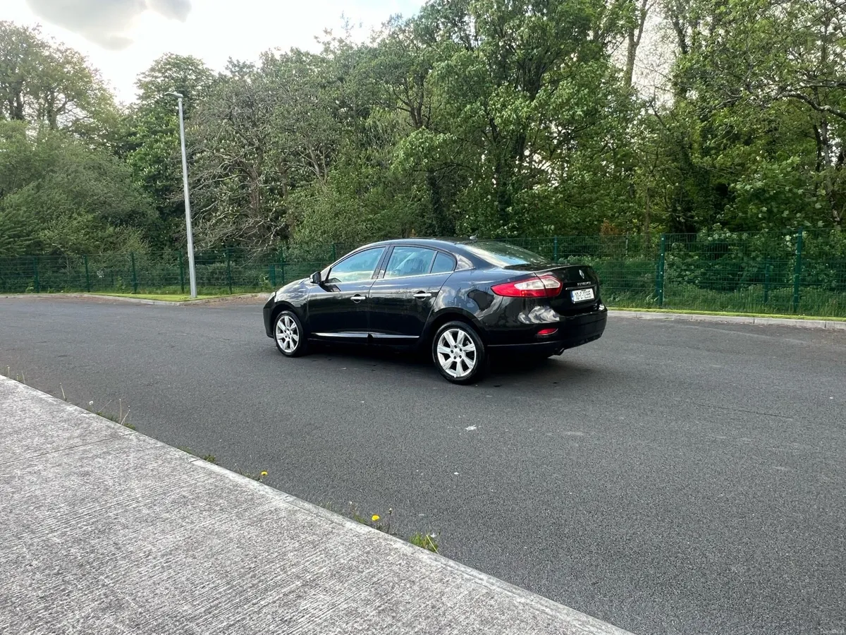 2010 Renault fluence(new nct+2 months tax) - Image 3