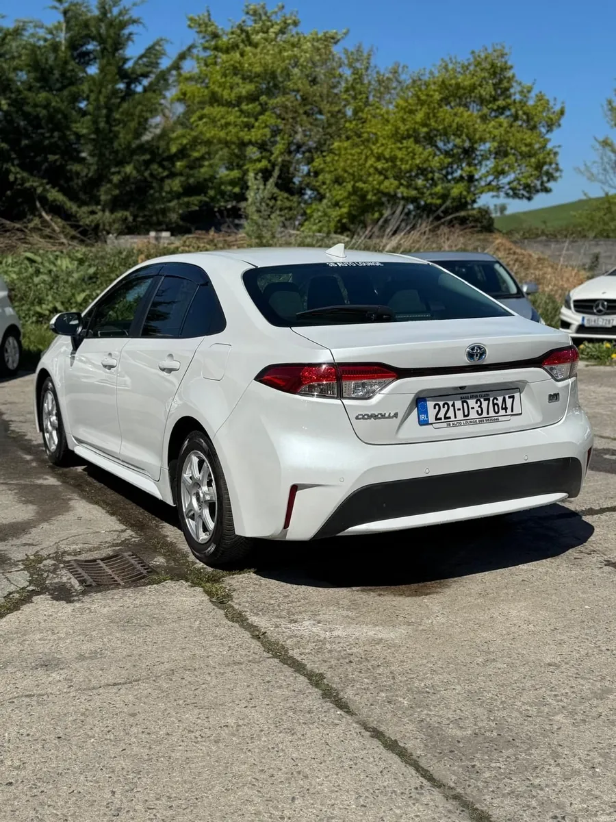 TOYOTA COROLLA 1.8L Hybrid 2022 - Image 4