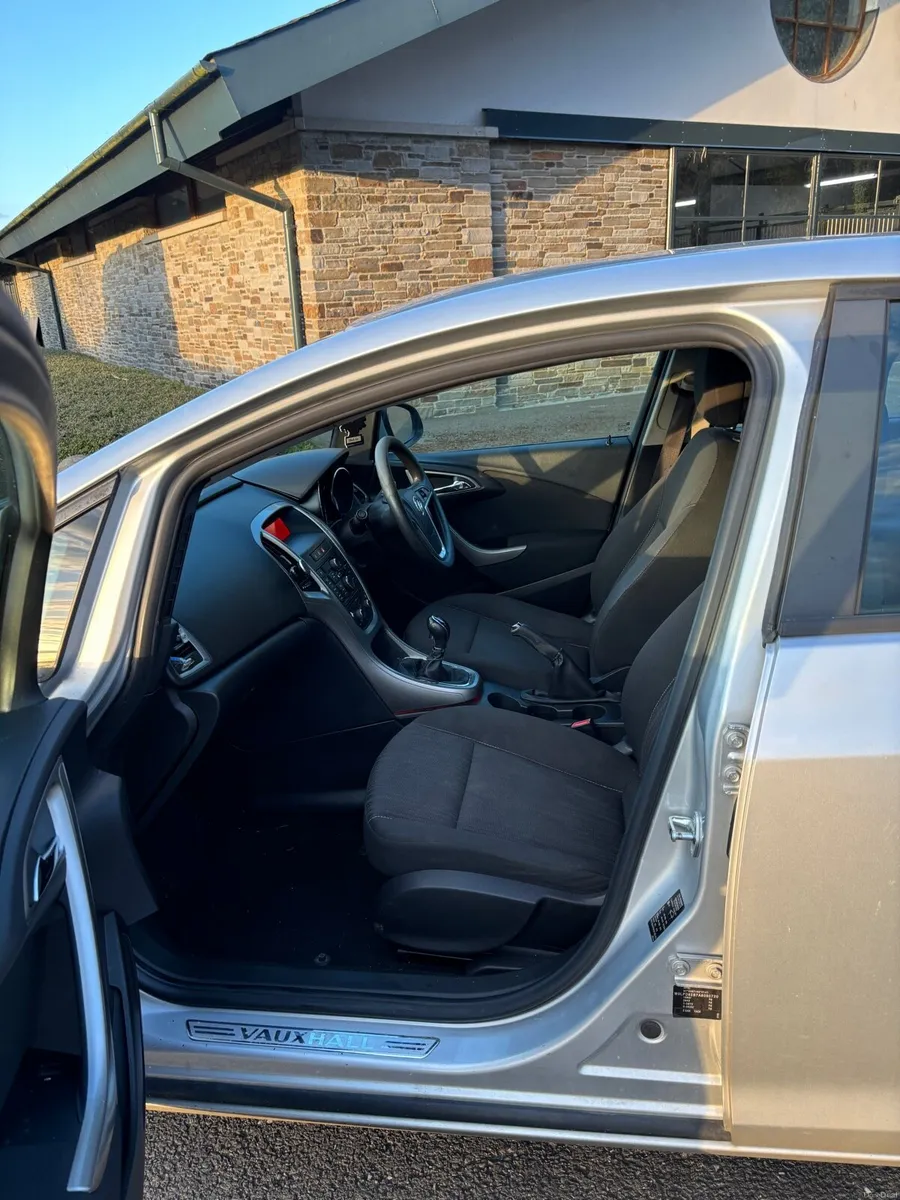 Vauxhall Astra - Image 3