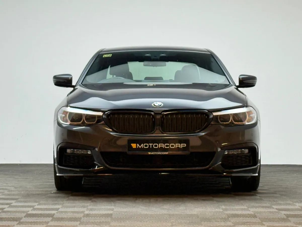 BMW 5-Series 530E M SPORT - Image 2