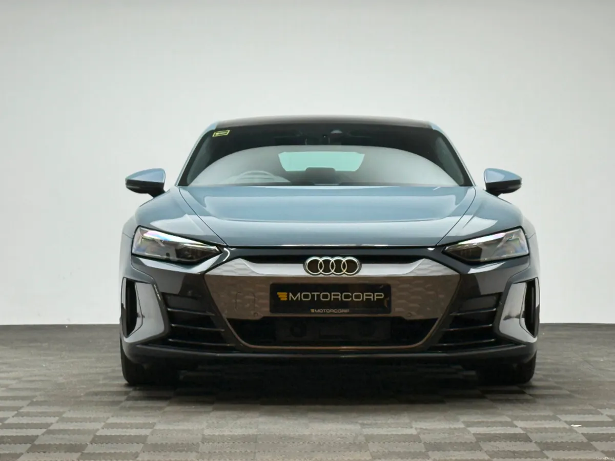 Audi e-tron GT GT 522HP QUATTRO *PAN ROOF* - Image 2