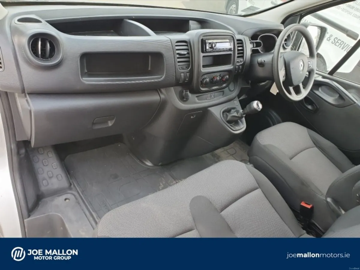Renault Trafic LL30DCI 120 Business - Ex vat price - Image 3