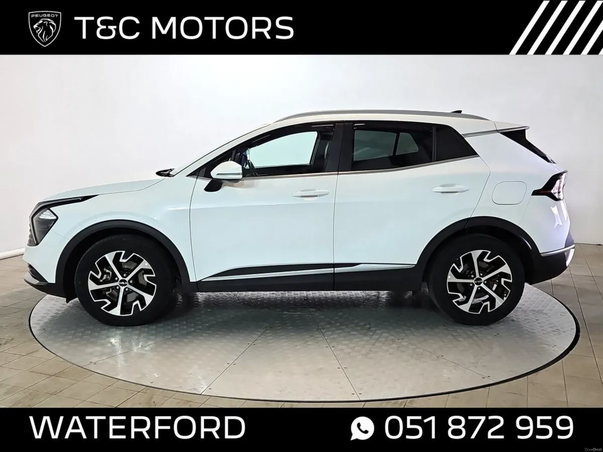 Kia Sportage HEV K3 AUTO - *Low Mileage* Huge spec - Image 5