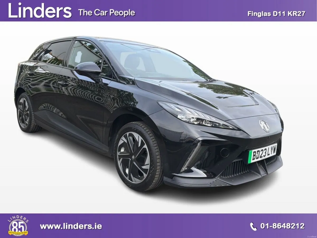 MG MG4 4 Trophy  Trophy  203 Electric 64kWh Auto - Image 1