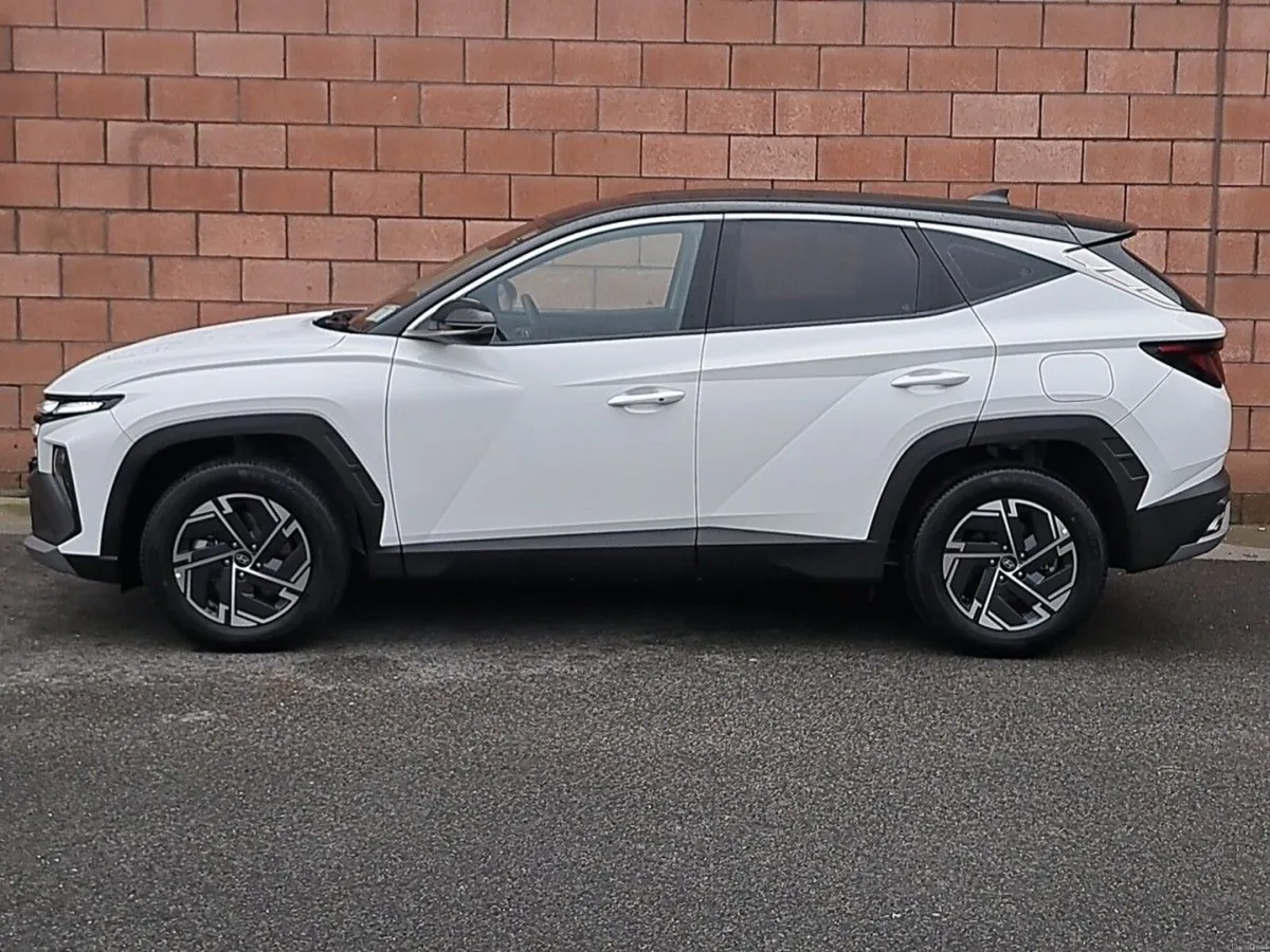 Hyundai Tucson Comfort Plus PHEV Automatic - Image 3