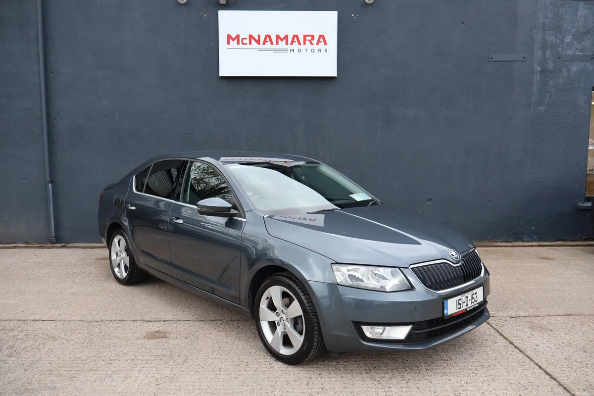 Skoda Octavia Elegance 81,000Km Like New! - Image 1