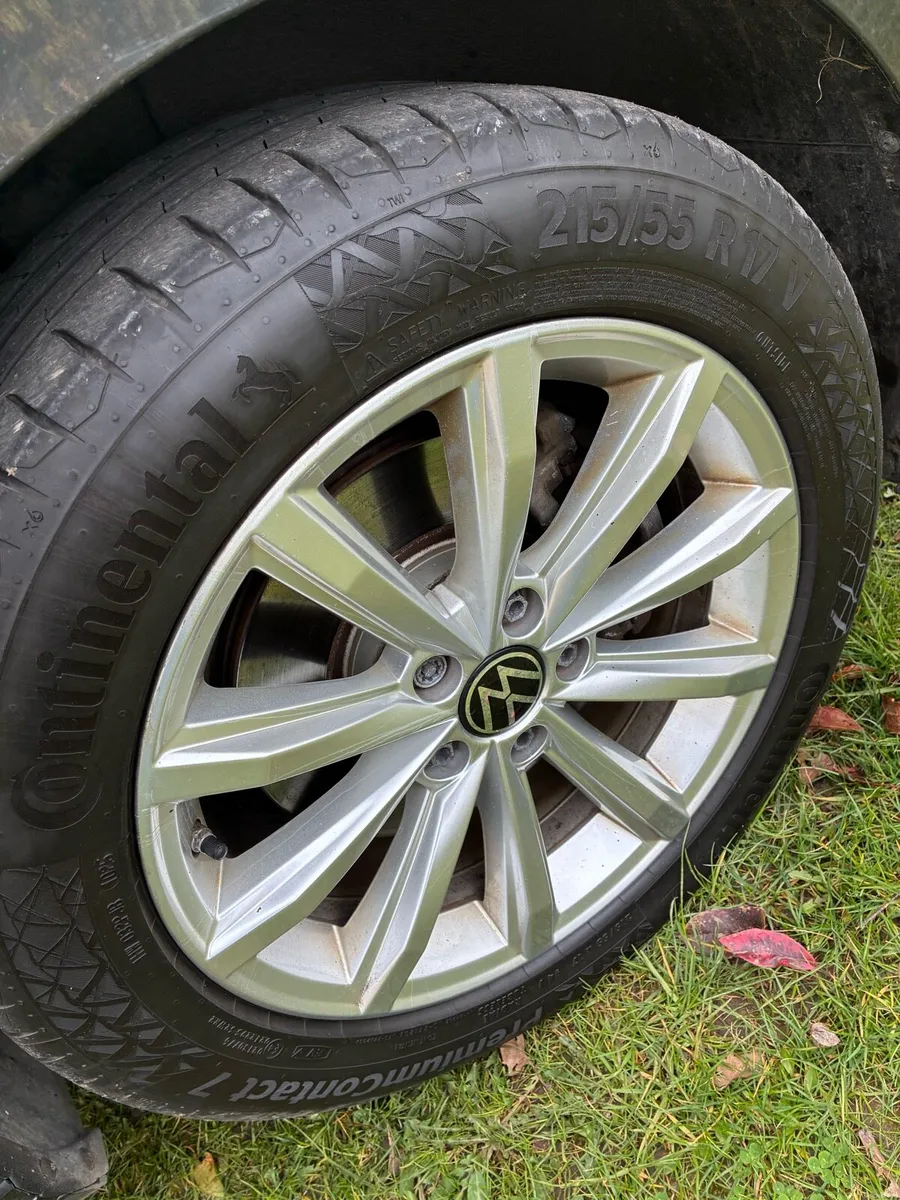 Volkswagen Passat 2.0  2022 - Image 3