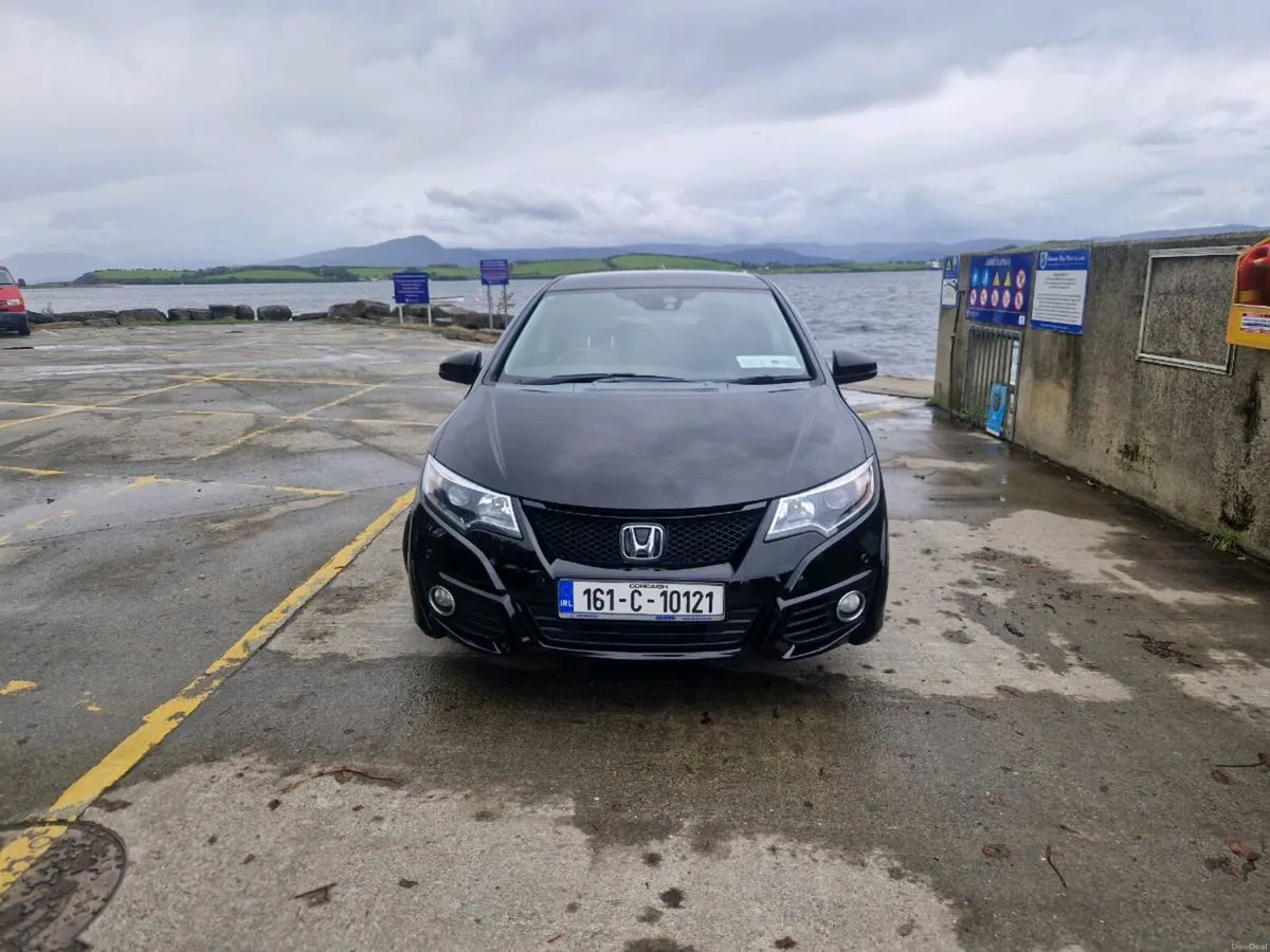 Honda Civic 2016 - Image 2