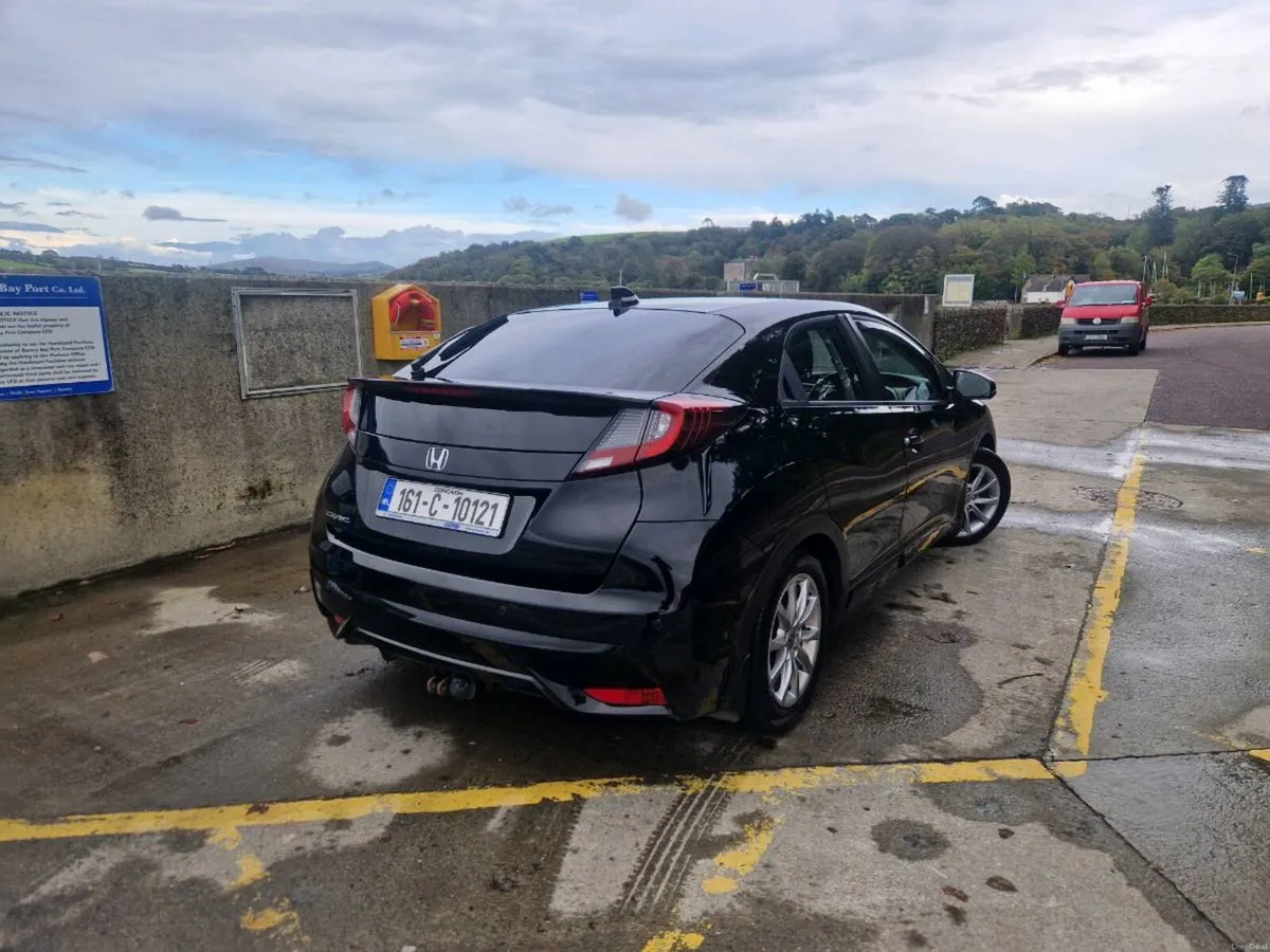 Honda Civic 2016 - Image 4