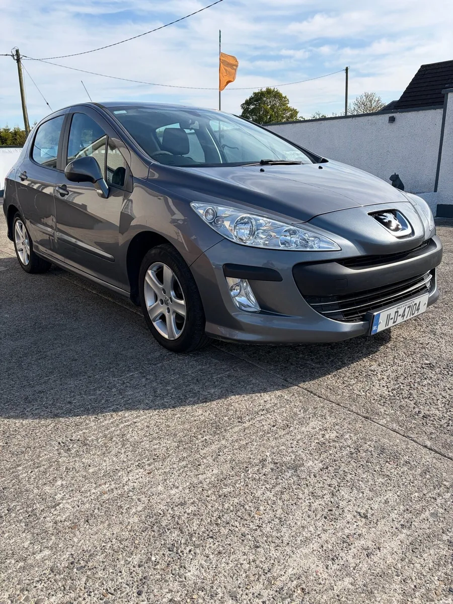 Peugeot 308 - Image 2