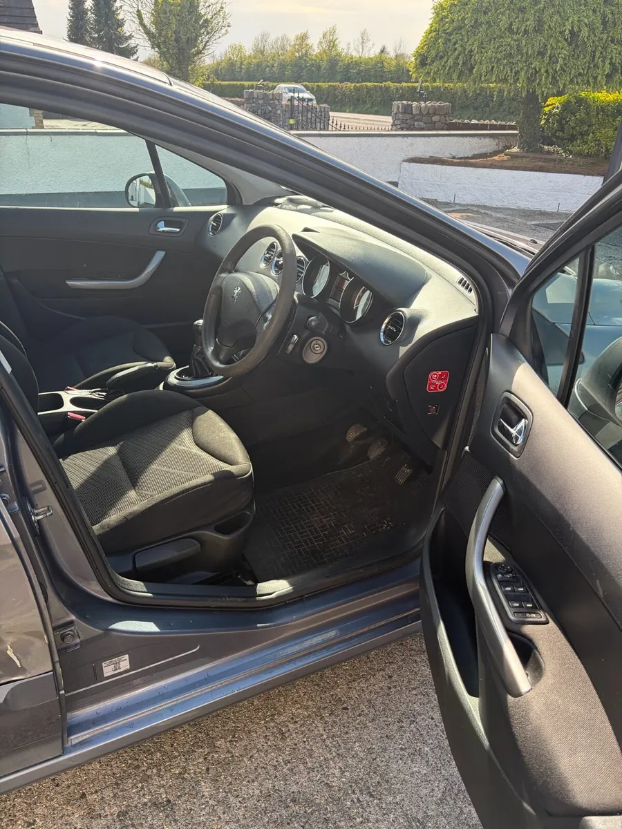 Peugeot 308 - Image 5
