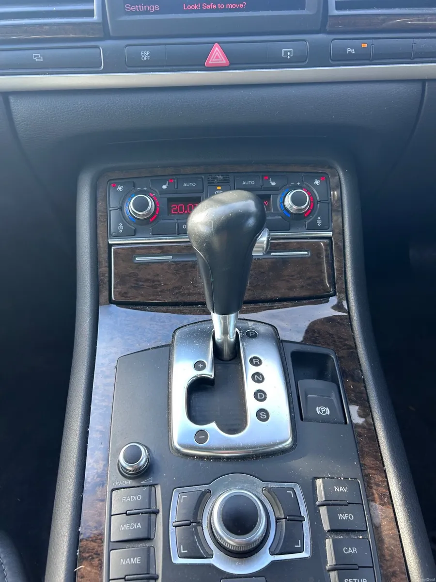 Audi A8 2007 - Image 4