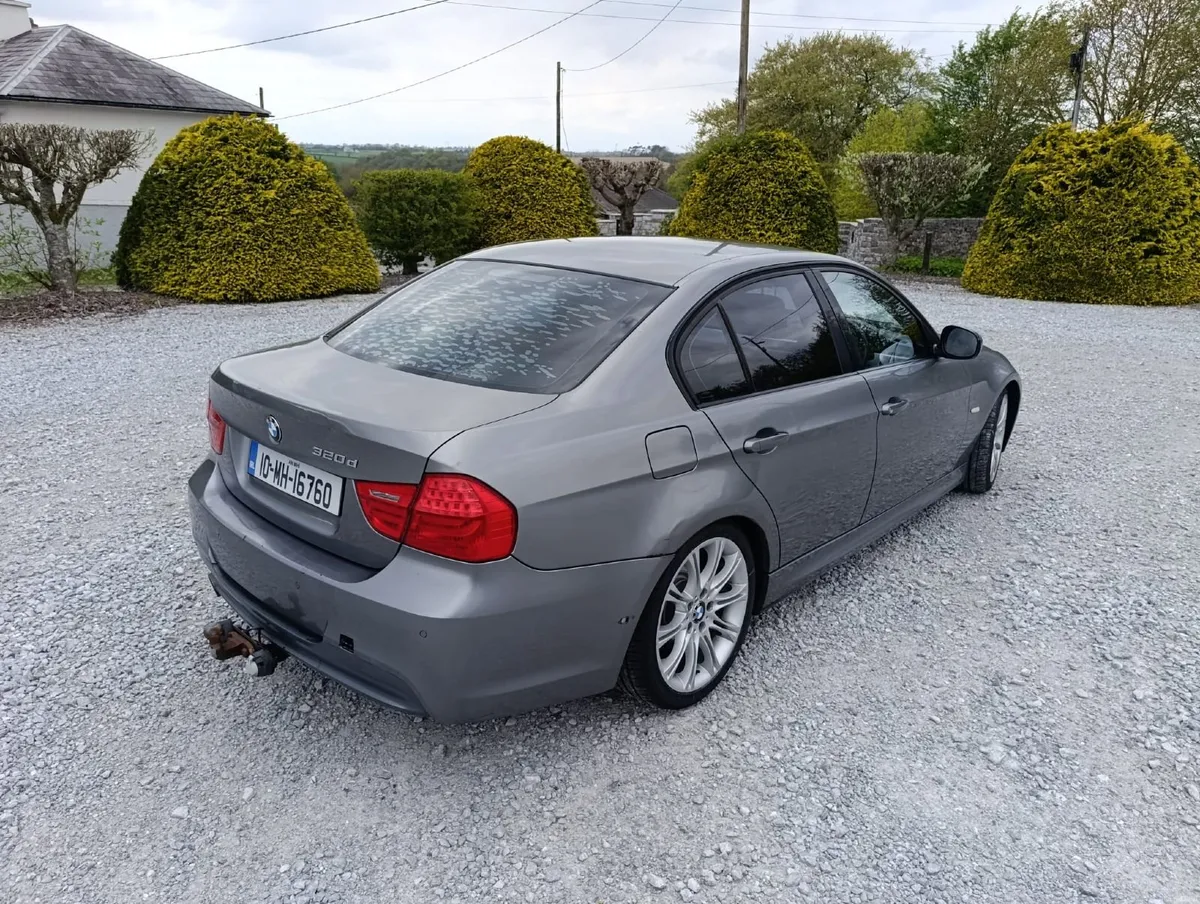 BMW 320d MSport Brown Leather Interior - Image 3