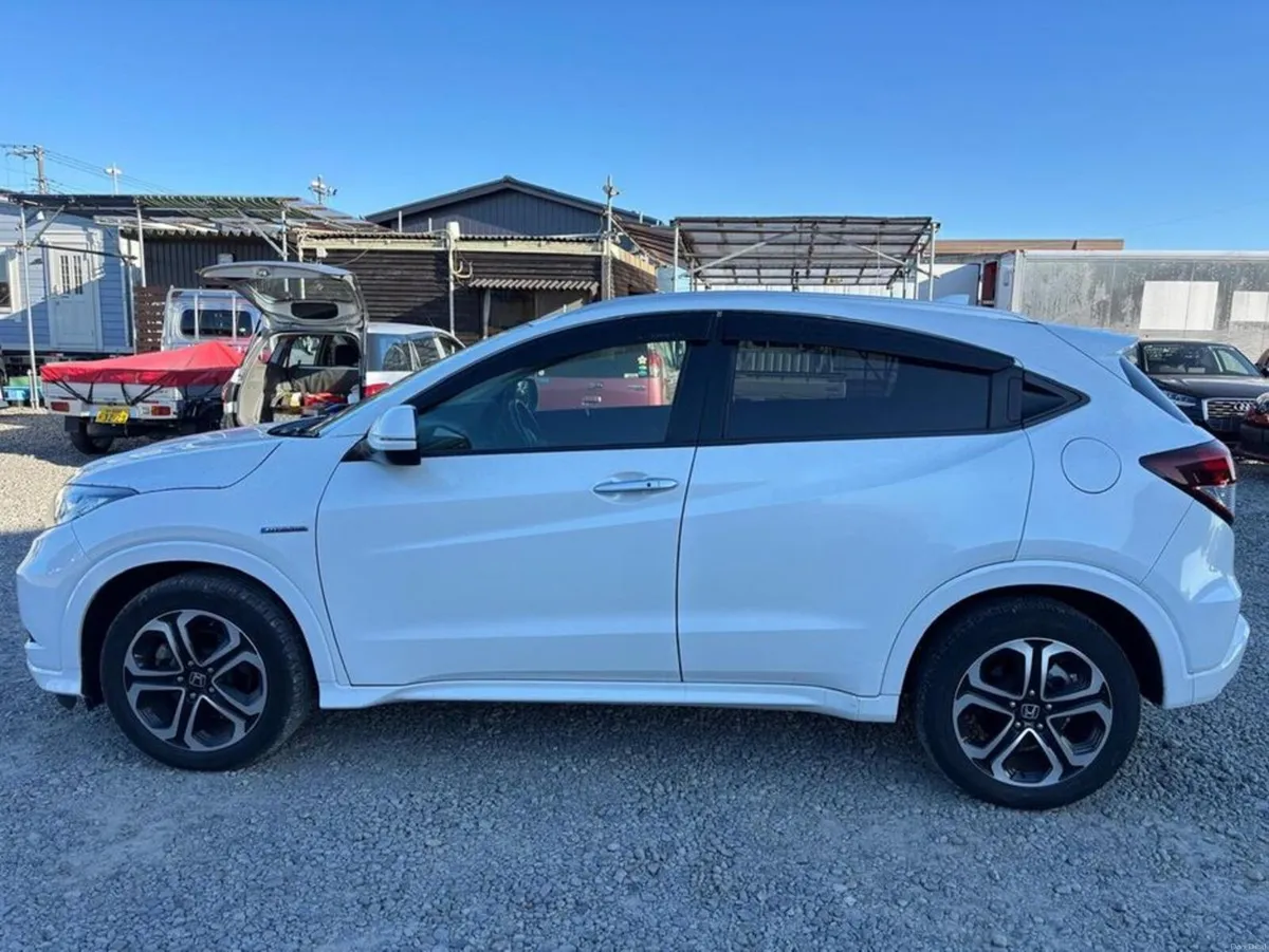 Honda Vezel Z - Image 4