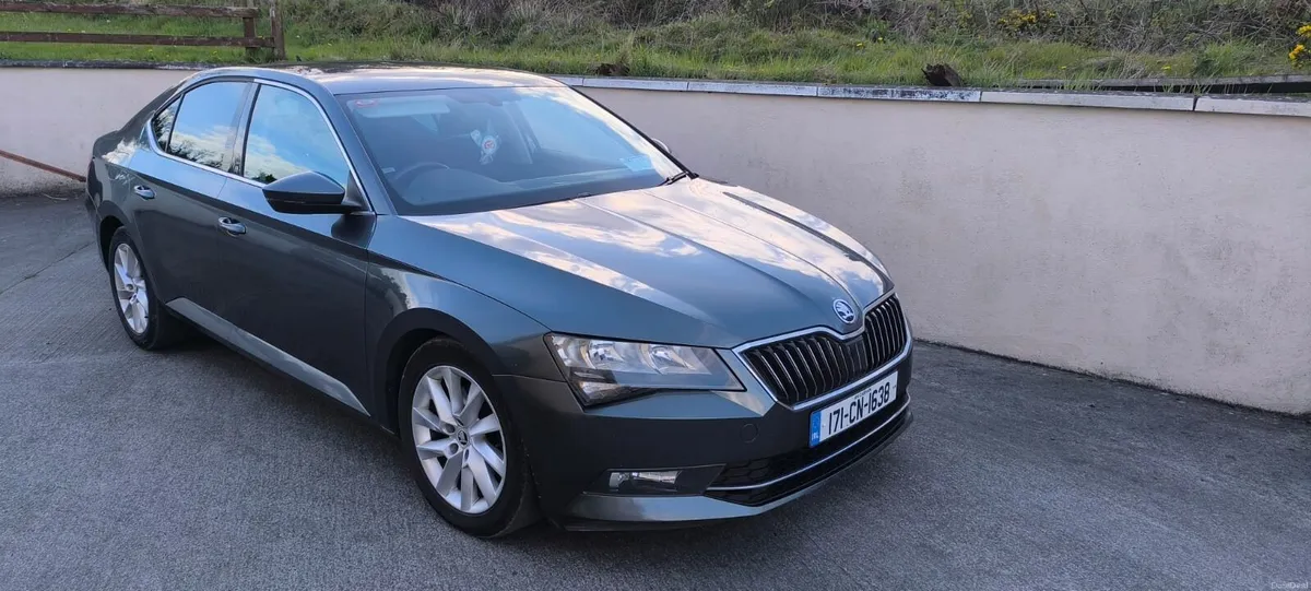 Skoda Superb - Image 1