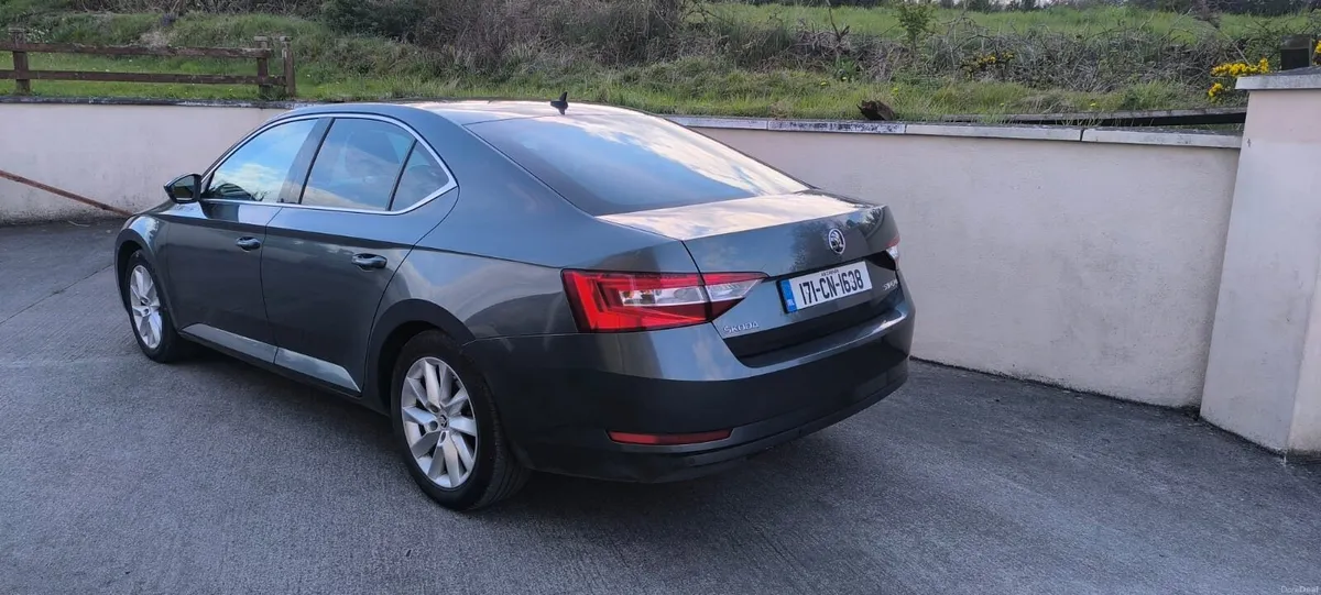 Skoda Superb - Image 2