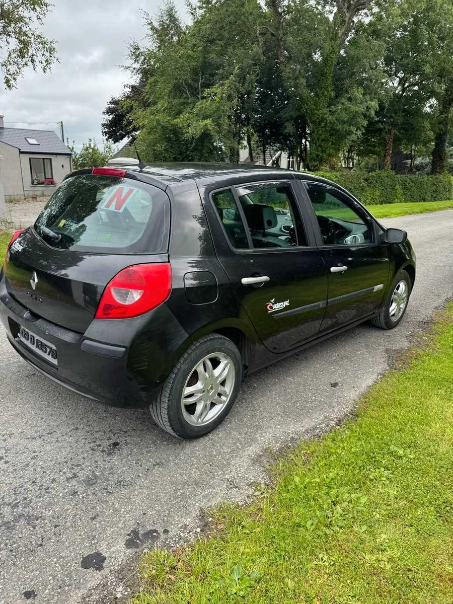Renault Clio - Image 3