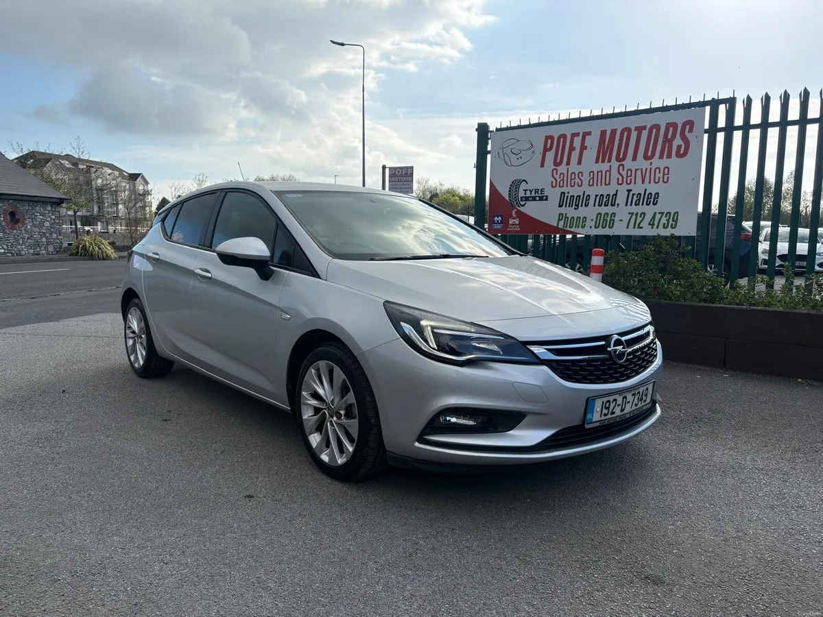 Opel Astra 2019 - Image 1