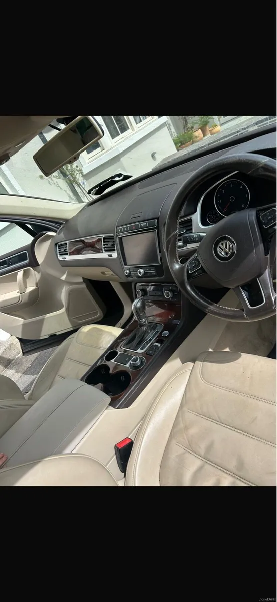 Volkswagen toureag - Image 4