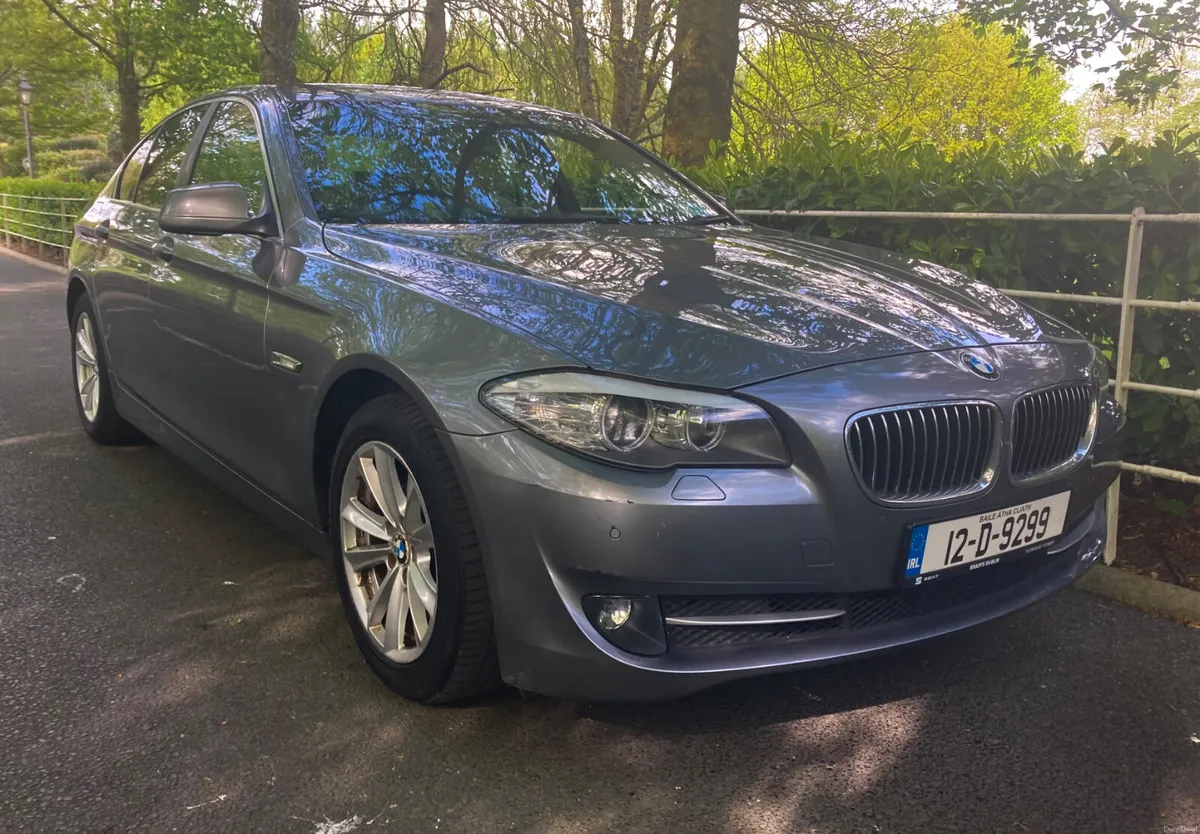 BMW 5-Series 520D AUTO  Exclusive Edition - Image 2