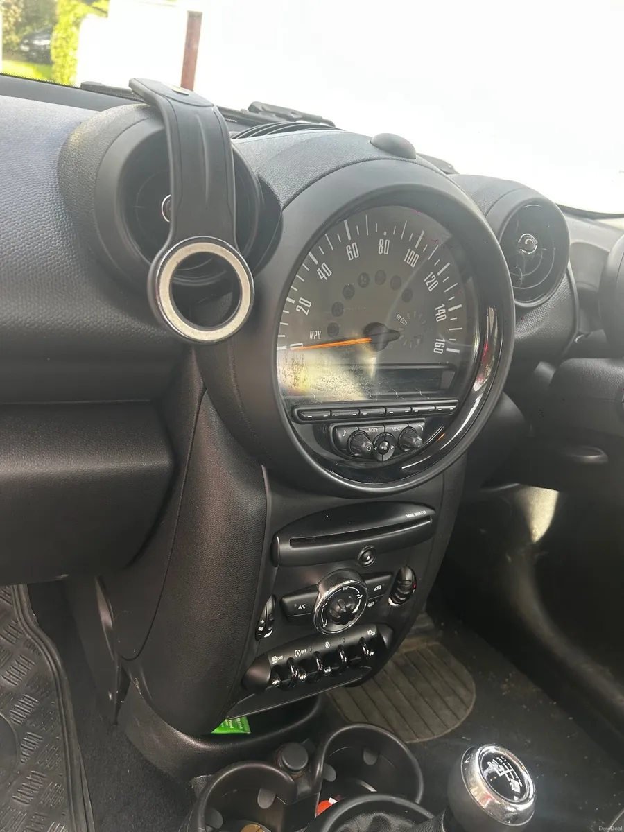 Mini Countryman 2015 - Image 2