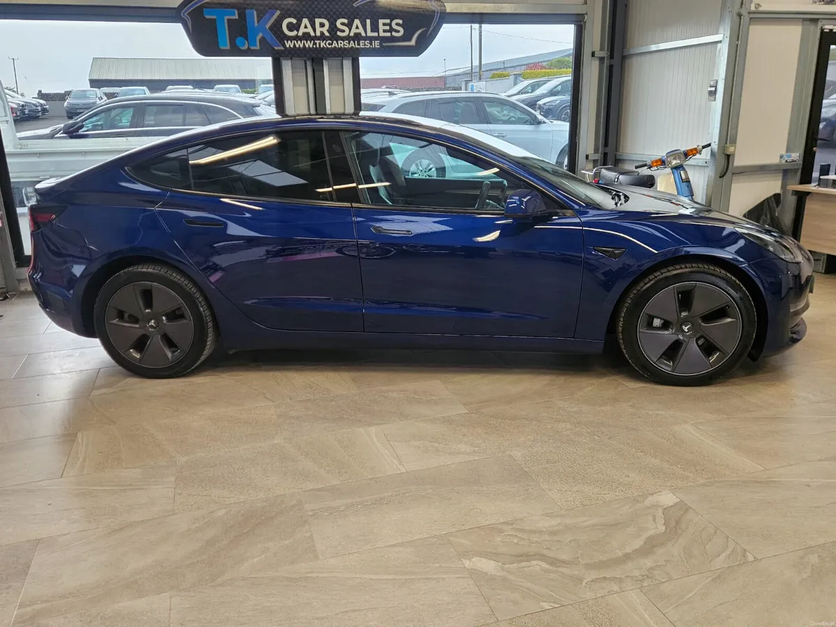 221 TESLA MODEL 3 LONG RANGE AWD - Image 2
