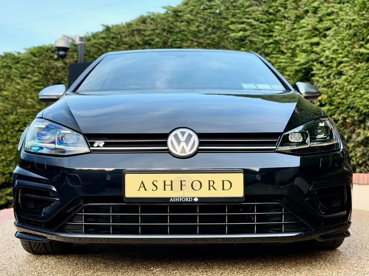 Golf  R 310BHP Great spec DSG low km v clean - Image 2