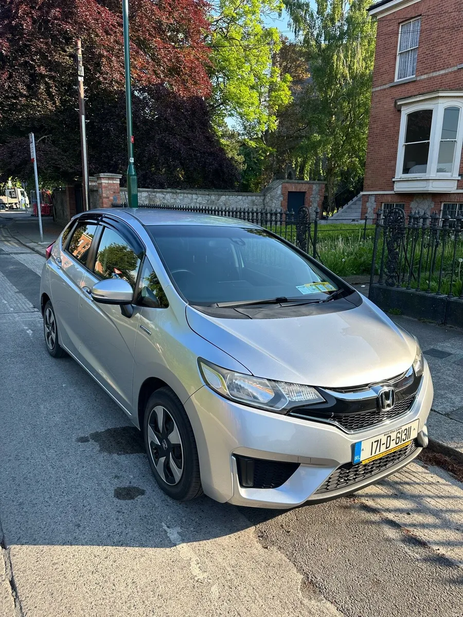 Honda Fit 2017 Hybrid Auto - Image 1