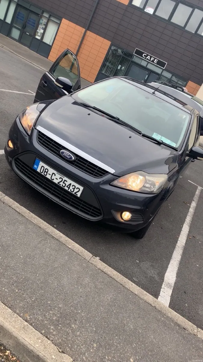 Ford Focus 2008 - Image 2