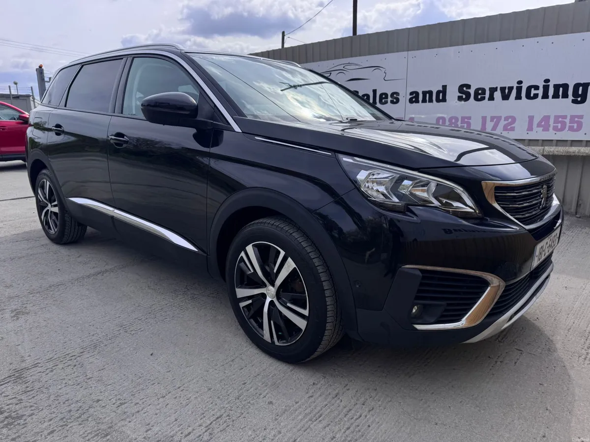 181 Peugeot 5008 1.2 PureTech 130bhp S&S Allure - Image 1