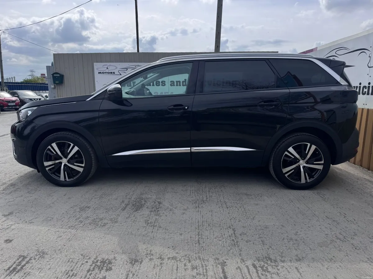 181 Peugeot 5008 1.2 PureTech 130bhp S&S Allure - Image 6