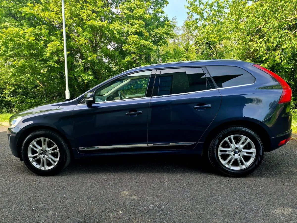 2014 VOLVO XC60 D4 181 AWD SE LUX AUTO - Image 5
