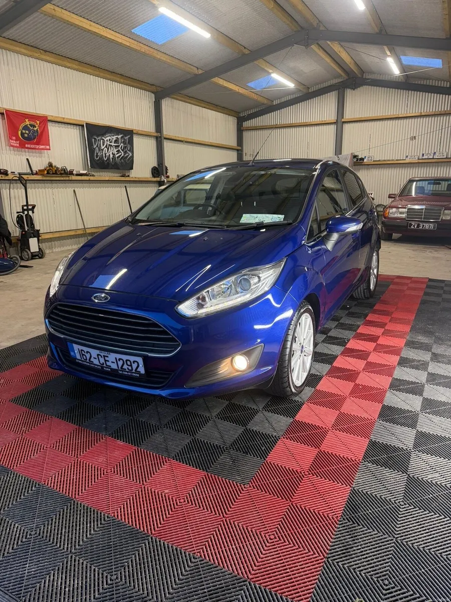 2016 ford fiesta - Image 1