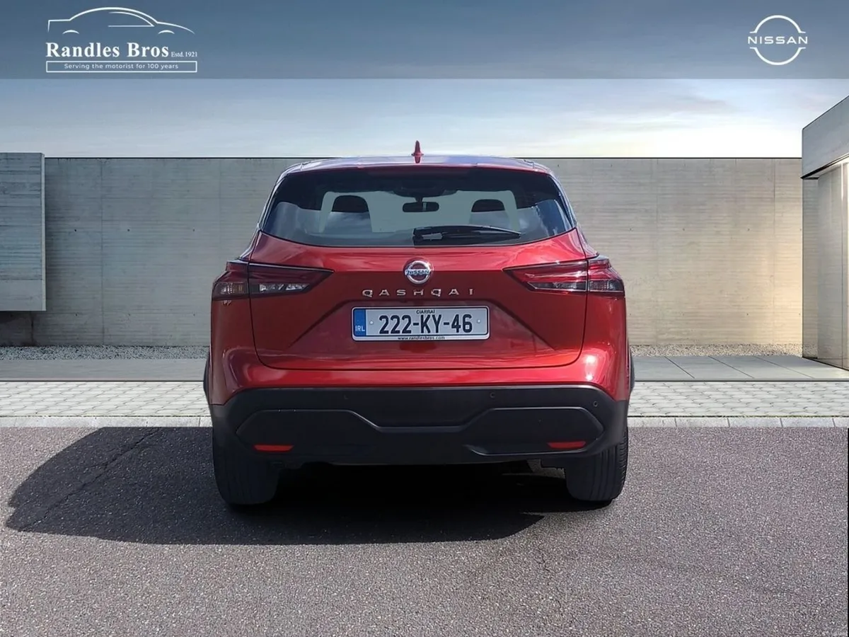 Nissan Qashqai 1.3 PET SV - Image 6
