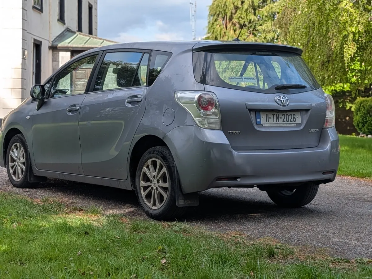 2011 Toyota Verso 2.0 Diesel - Image 4