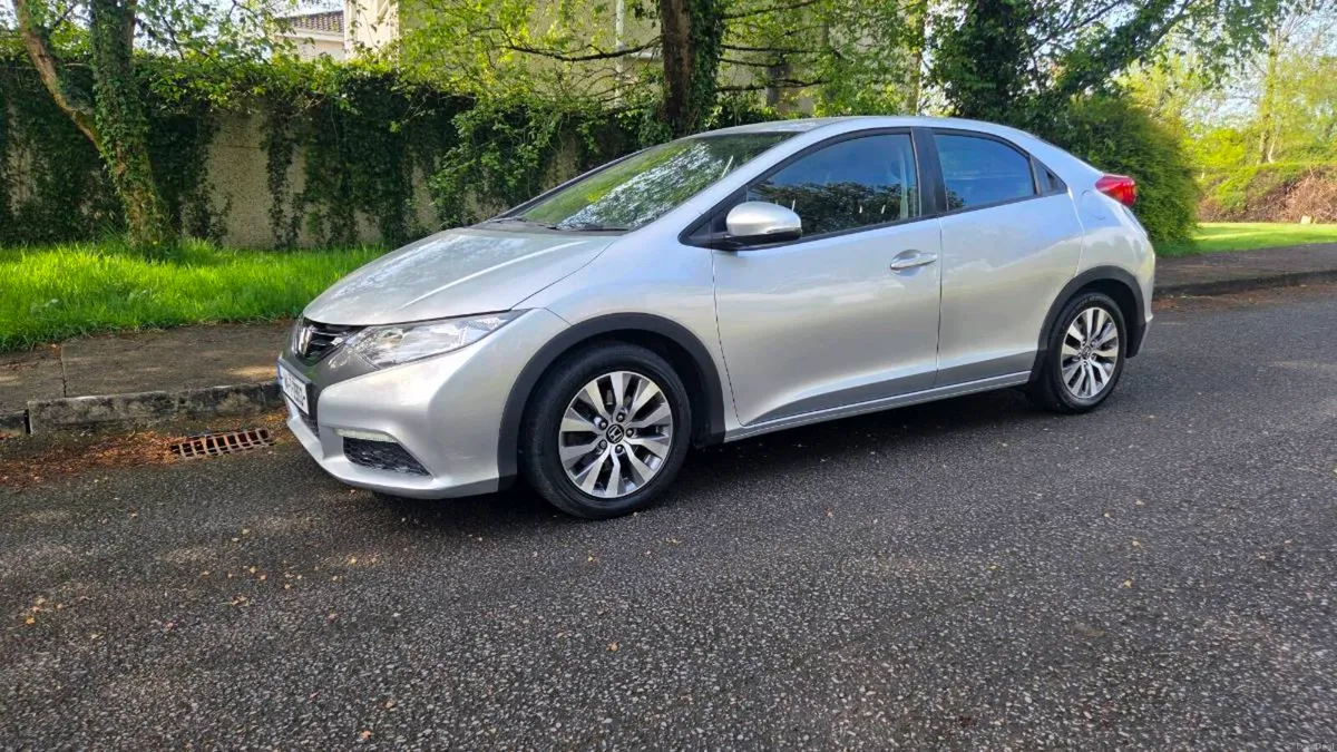 Honda Civic 1.6DTEC 5dr - Image 4