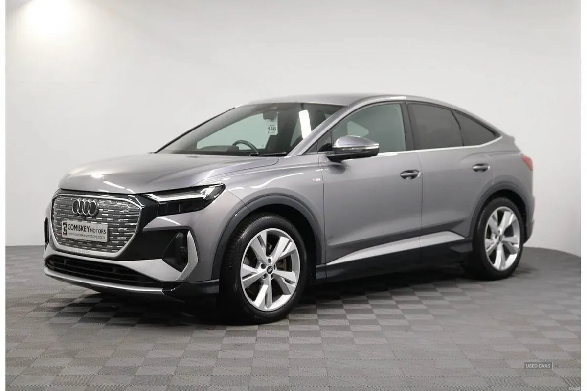 Audi Q4 e-tron S line - Image 3