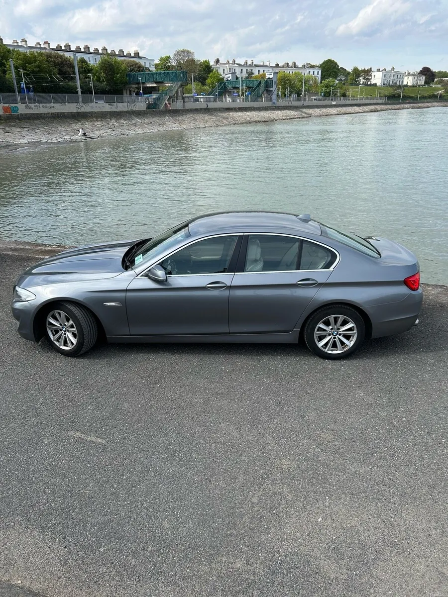 2013 BMW 520d (F10) - Image 2
