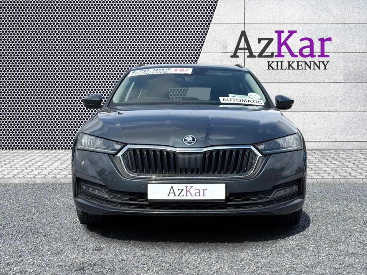Skoda Octavia 2022 STYLE 1.4 TSI PHEV AUTOMATIC ES - Image 2