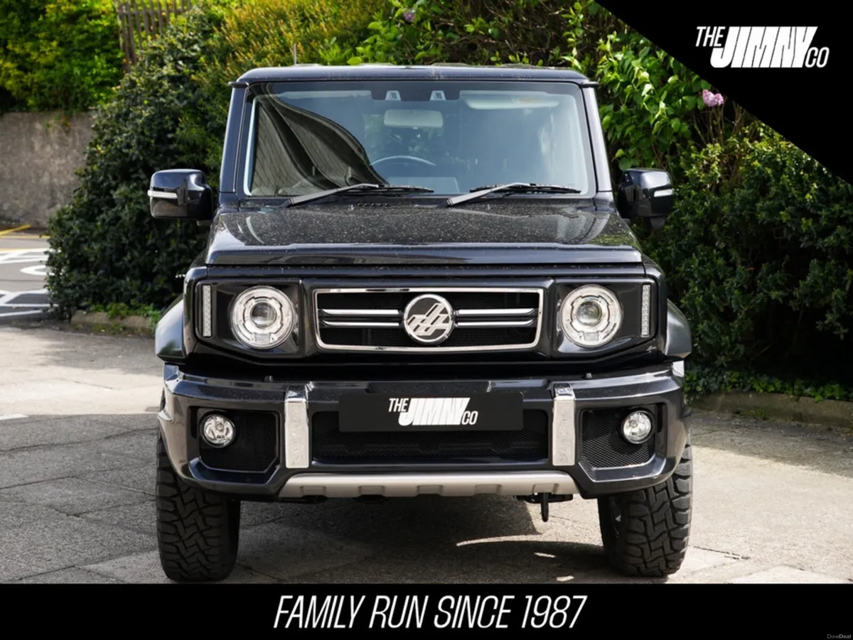 Suzuki Jimny 5 Door Little G Edition Automatic - Image 5
