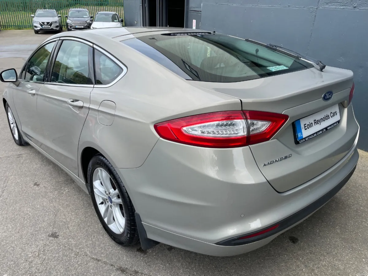 Ford Mondeo ZETEC 2.0 TDCI 150PS AUTO LOW KMS! - Image 3